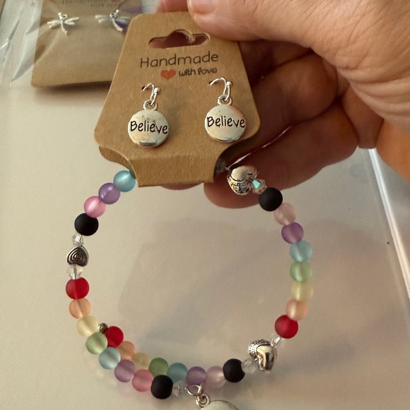 Colorful Beaded Memory Wire Bracelet with Earring Set - Picture 3 of 8